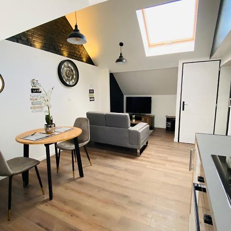 Charmant T2 Atypique Industriel Dunkirk Exterior foto